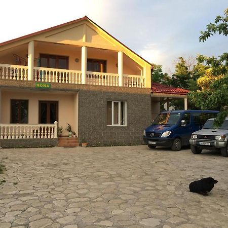 Nona Guest House Shilda Exterior foto