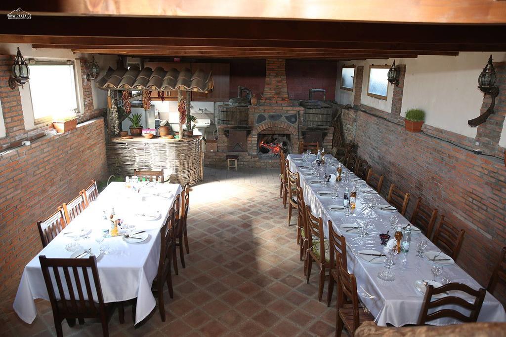 Nona Guest House Shilda Exterior foto