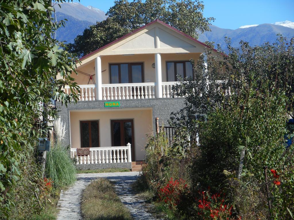 Nona Guest House Shilda Exterior foto