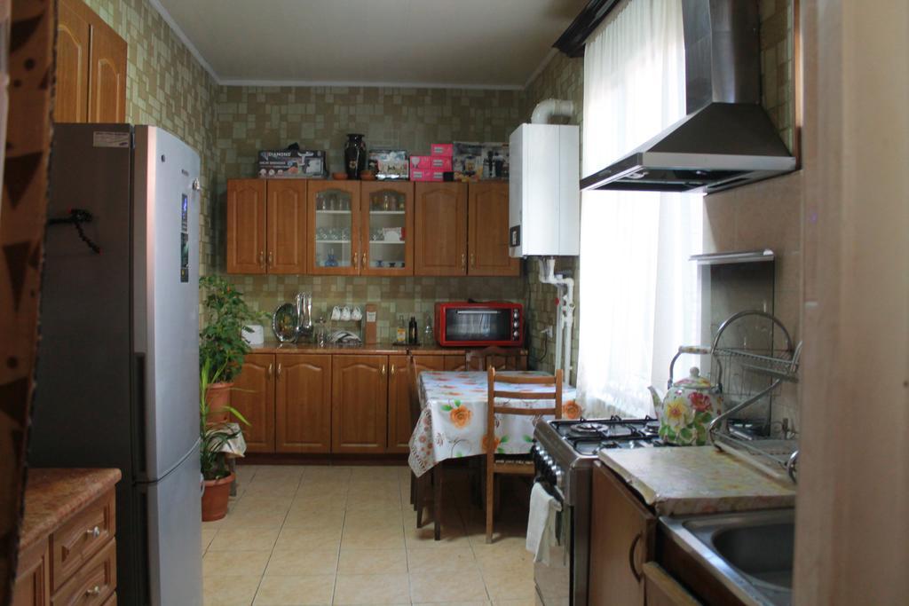 Nona Guest House Shilda Exterior foto
